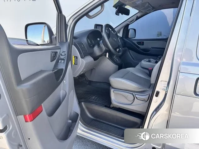 Hyundai The New Grand Starex id 3573708 из Кореи 17