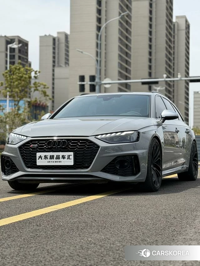 Audi RS 4 id 3908198 из Китая 21