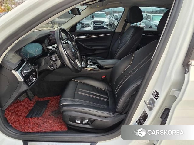 BMW 5 Series (G30) id 3807858 из Кореи 16