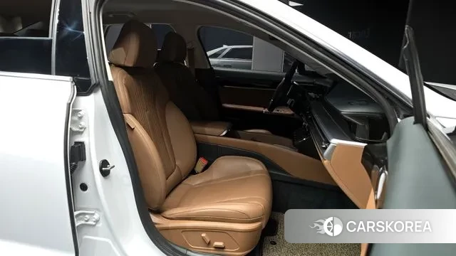 Hyundai Grandeur (GN7) id 3400532 из Кореи 20