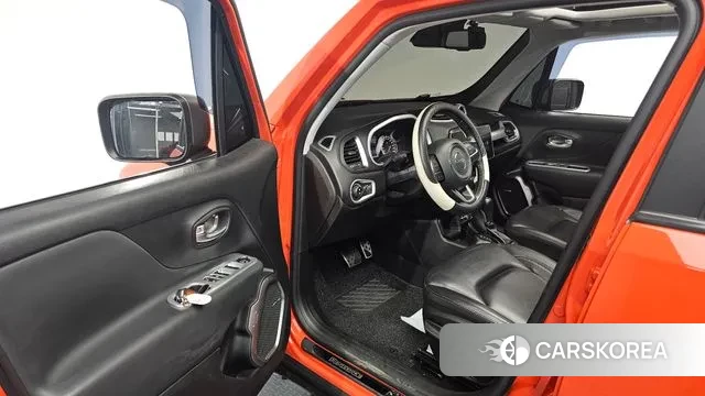Jeep Renegade id 3546908 из Кореи 20