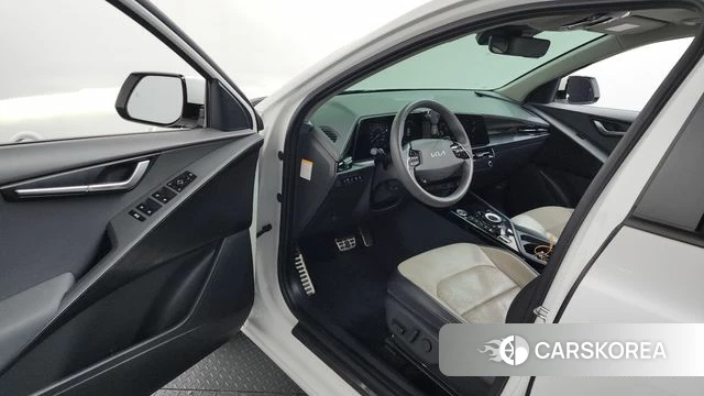 Kia Di Ol Nu Niro id 4428630 из Кореи 32