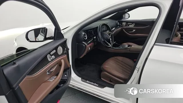 Mercedes-Benz E-Class W213 id 3468370 из Кореи 20