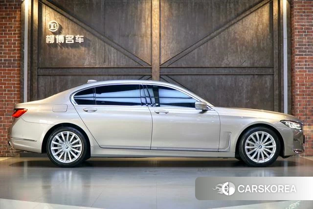 BMW 7 series id 4271153 из Китая 25