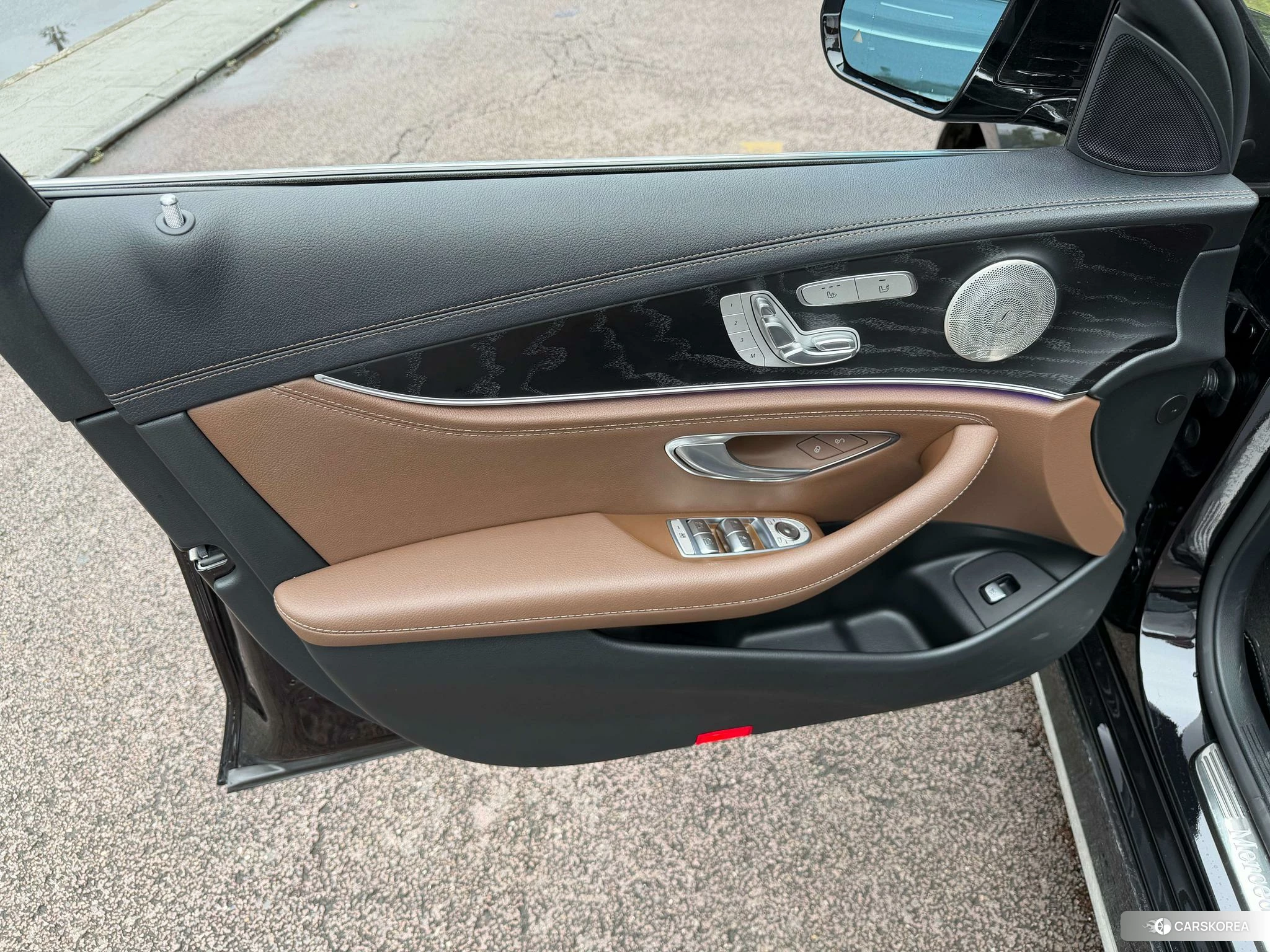 Mercedes-Benz E-class id 4487334 из Китая 14