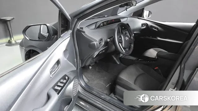 Toyota Prius 4th Generation id 3106790 из Кореи 20
