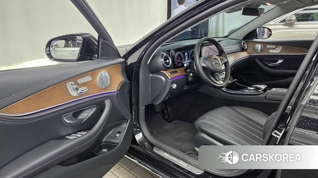 Mercedes-Benz E-Class W213 id 4751459 из Кореи 33