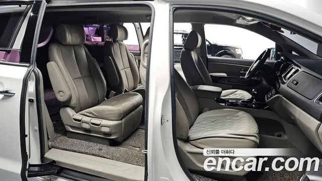 Kia The New Carnival id 2414362 из Кореи 20