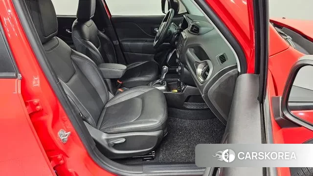 Jeep Renegade id 3788825 из Кореи 20