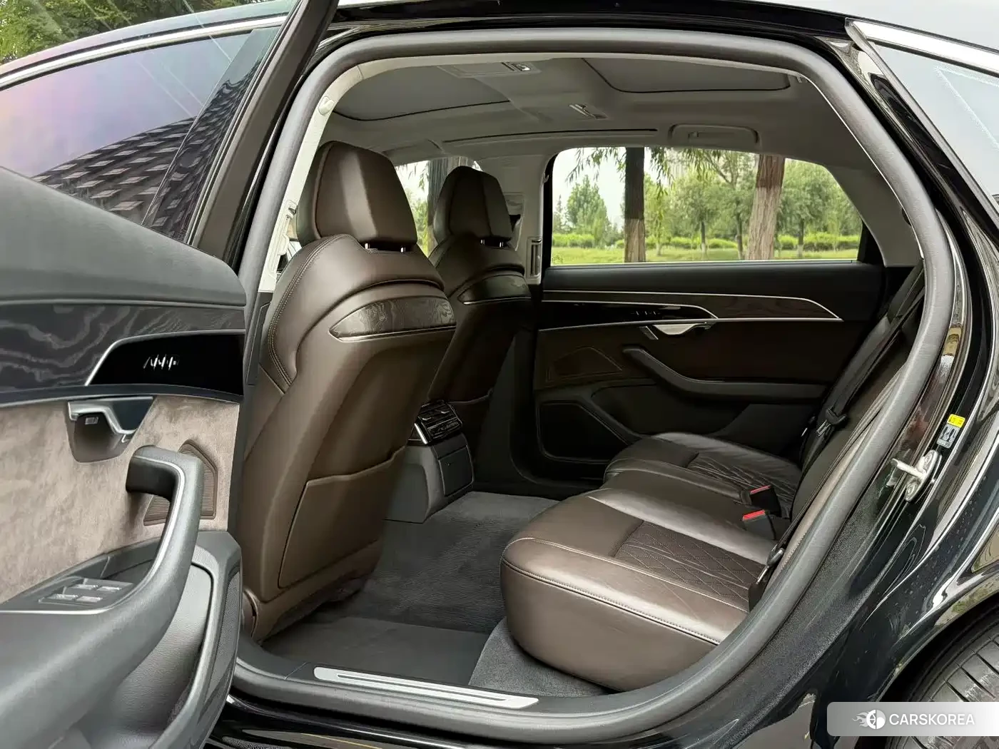 Audi A8 id 4546647 из Китая 10