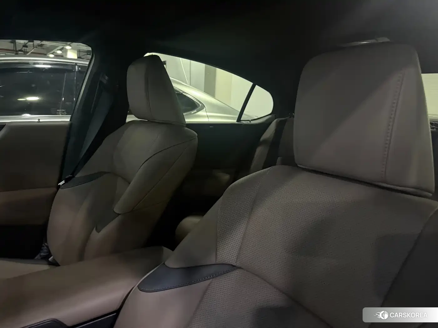 Lexus ES id 4654455 из Китая 14
