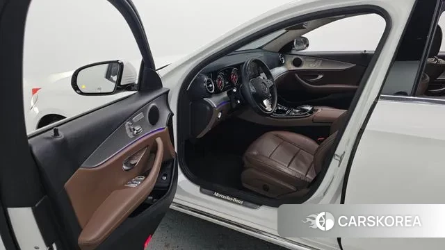 Mercedes-Benz E-Class W213 id 3408299 из Кореи 20