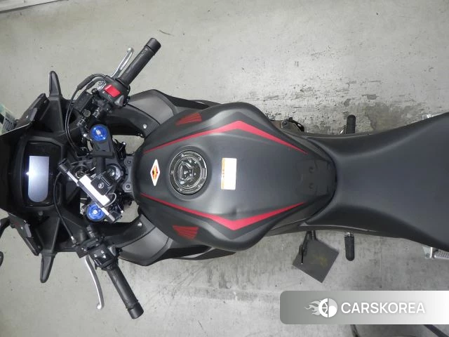 Проданный Honda CBR400R id 3997133 из Японии, фото 24