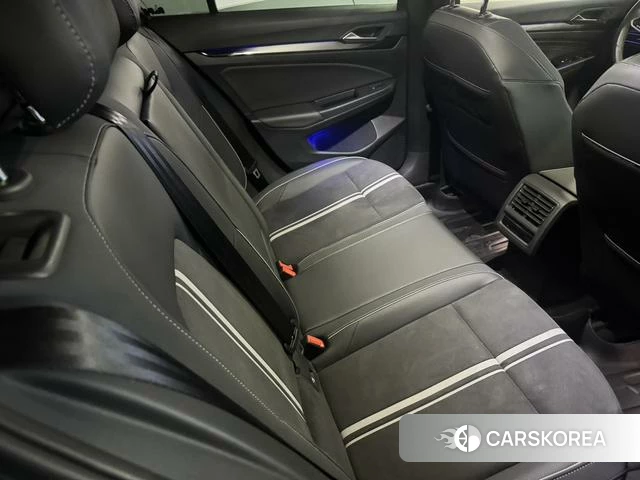 Volkswagen Golf id 4321357 из Китая 10