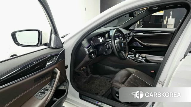 BMW 5 Series (G30) id 4850040 из Кореи 36