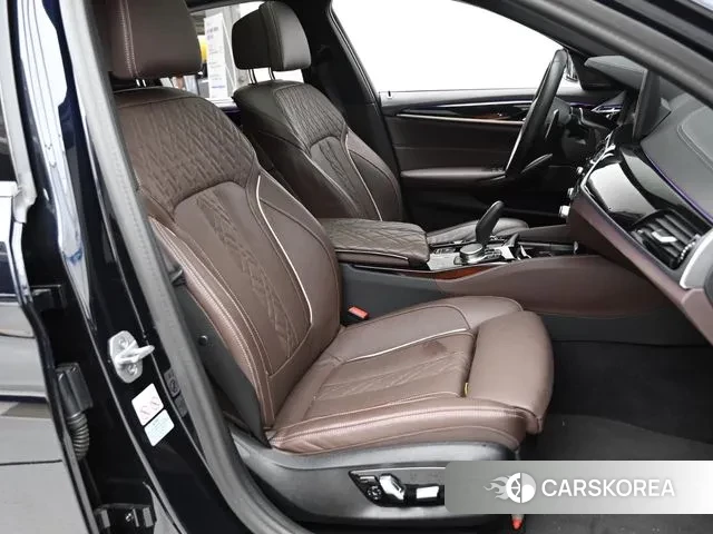 BMW 5 Series (G30) id 2905367 из Кореи 20