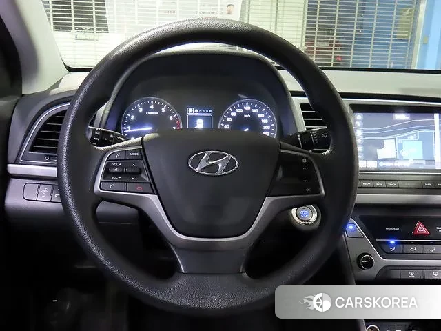 Hyundai Avante AD id 3249233 из Кореи 20
