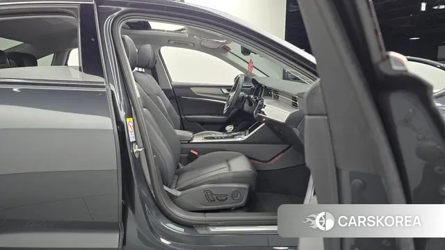 Audi A6 (C8) id 3126642 из Кореи 20