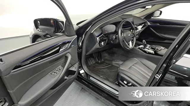 BMW 5 Series (G30) id 3489343 из Кореи 20