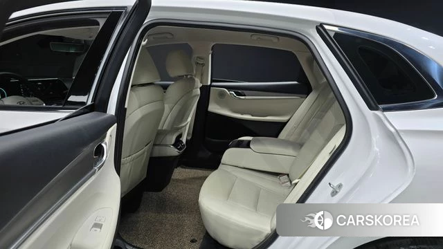 Hyundai The New Grandeur IG Hybrid id 4697453 из Кореи 31