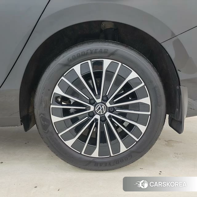Volkswagen Magotan id 3920311 из Китая 22