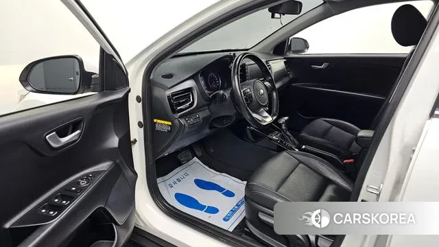 Kia Stonic id 3772769 из Кореи 20