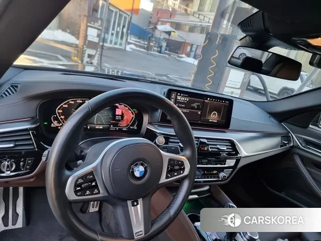 BMW 5 Series (G30) id 3701843 из Кореи 10