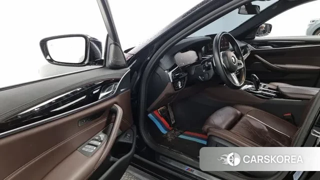 BMW 5 Series (G30) id 3032267 из Кореи 20