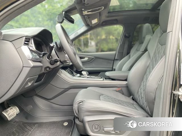 Audi SQ7 id 3968658 из Китая 28