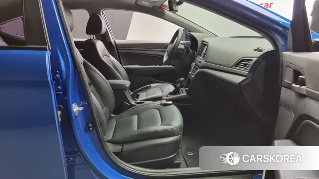 Hyundai Avante AD id 3429606 из Кореи 20