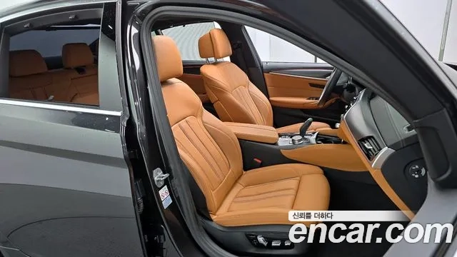 BMW 5 Series (G30) id 2943642 из Кореи 20