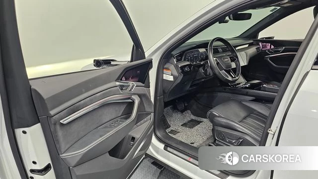 Audi e-Tron id 4555002 из Кореи 20