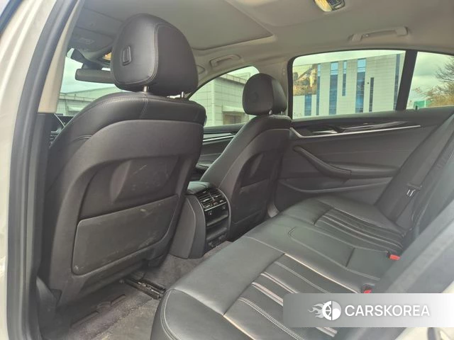 BMW 5 Series (G30) id 3873609 из Кореи 13