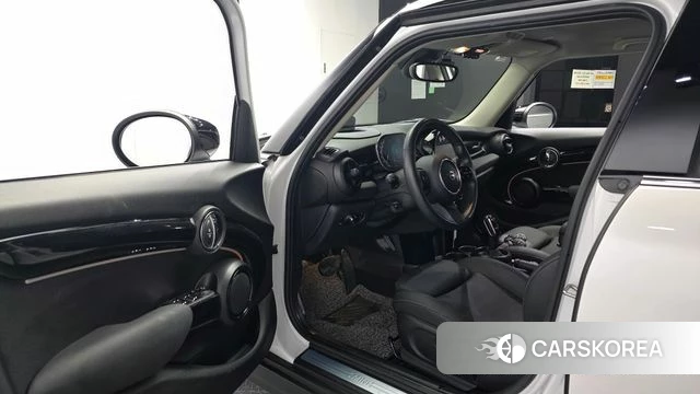 Mini Cooper id 4898440 из Кореи 35