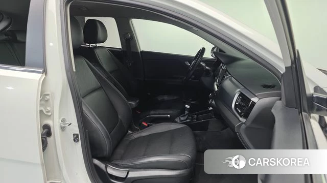 Kia Stonic id 3899823 из Кореи 20