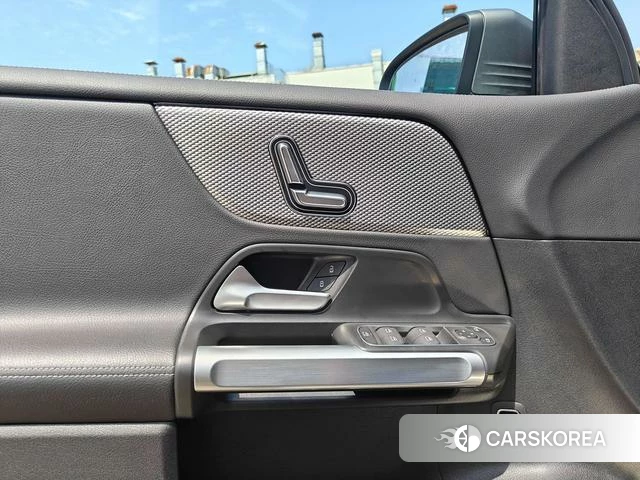 Mercedes-Benz GLB id 4259879 из Китая 17