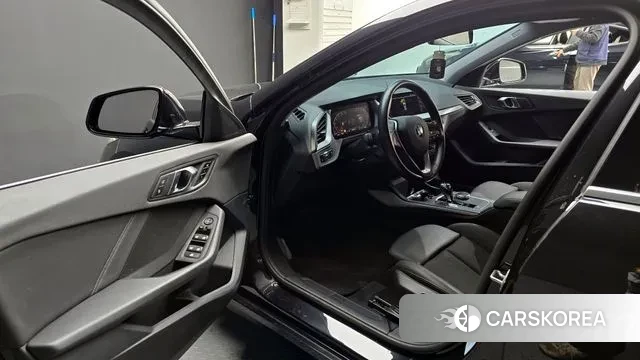 BMW 1 Series (F40) id 3269164 из Кореи 20