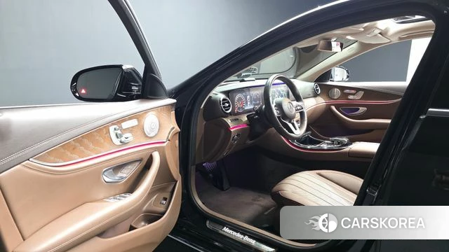 Mercedes-Benz E-Class W213 id 4759998 из Кореи 20