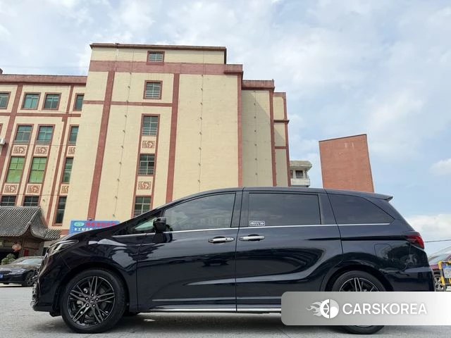 Honda Odyssey id 4393547 из Китая 16