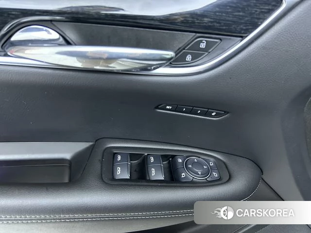 Cadillac XT5 id 4216402 из Китая 30