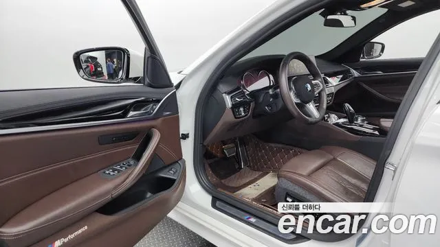 BMW 5 Series (G30) id 2609489 из Кореи 20