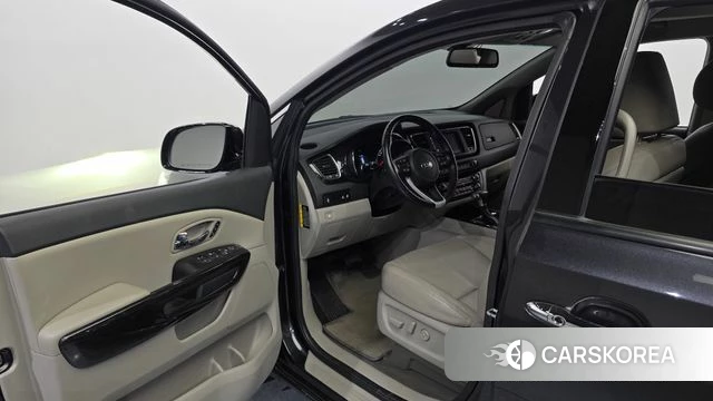 Kia The New Carnival id 4245494 из Кореи 30