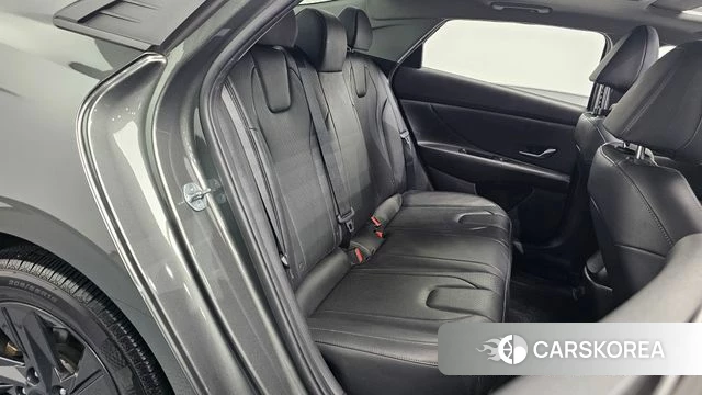 Hyundai Avante Hybrid (CN7) id 4376950 из Кореи 30