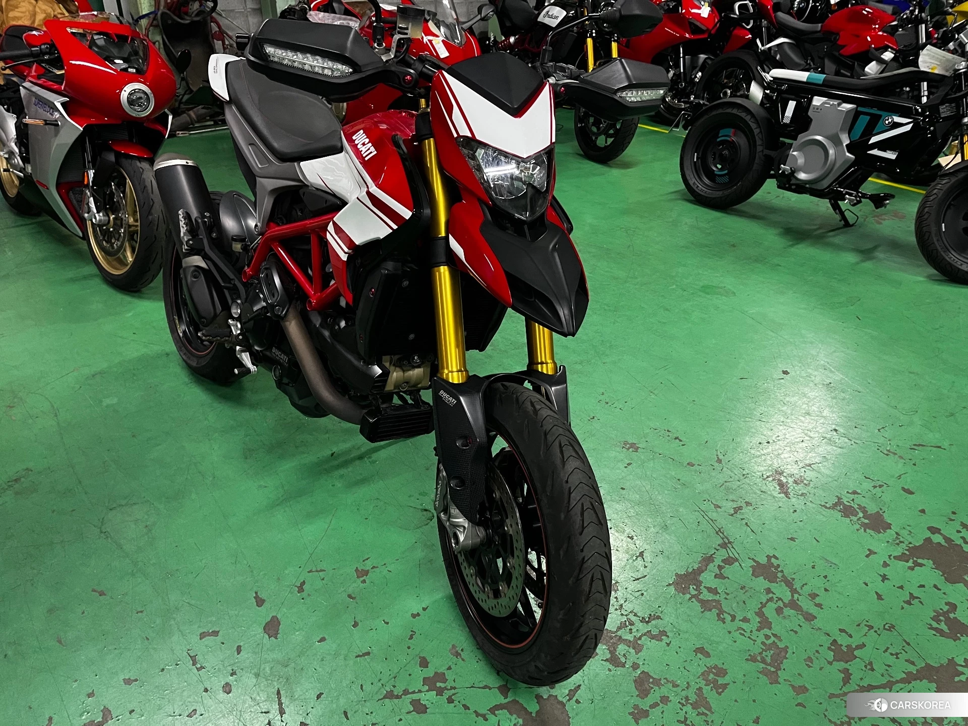 Ducati HYPERMOTARD 939 SP id 3951090 из Японии 10