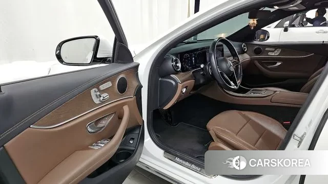 Mercedes-Benz E-Class W213 id 3428324 из Кореи 20