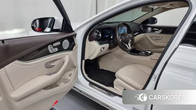 Mercedes-Benz E-Class W213 id 3106396 из Кореи 20