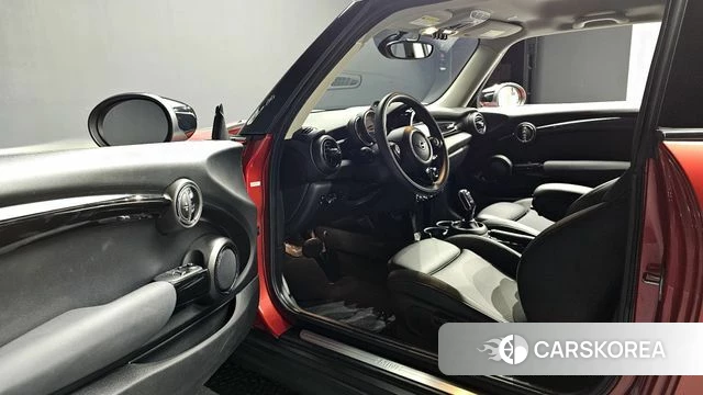 Mini Cooper id 4304437 из Кореи 30