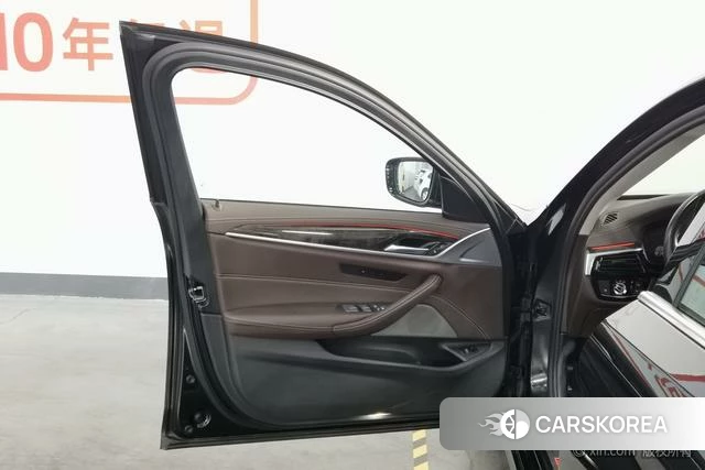 BMW 5 series id 4275978 из Китая 24