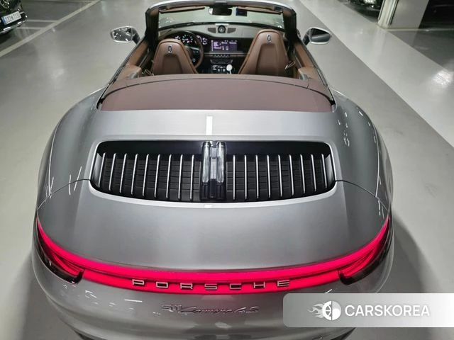 Porsche 911(992) id 4330824 из Кореи 14