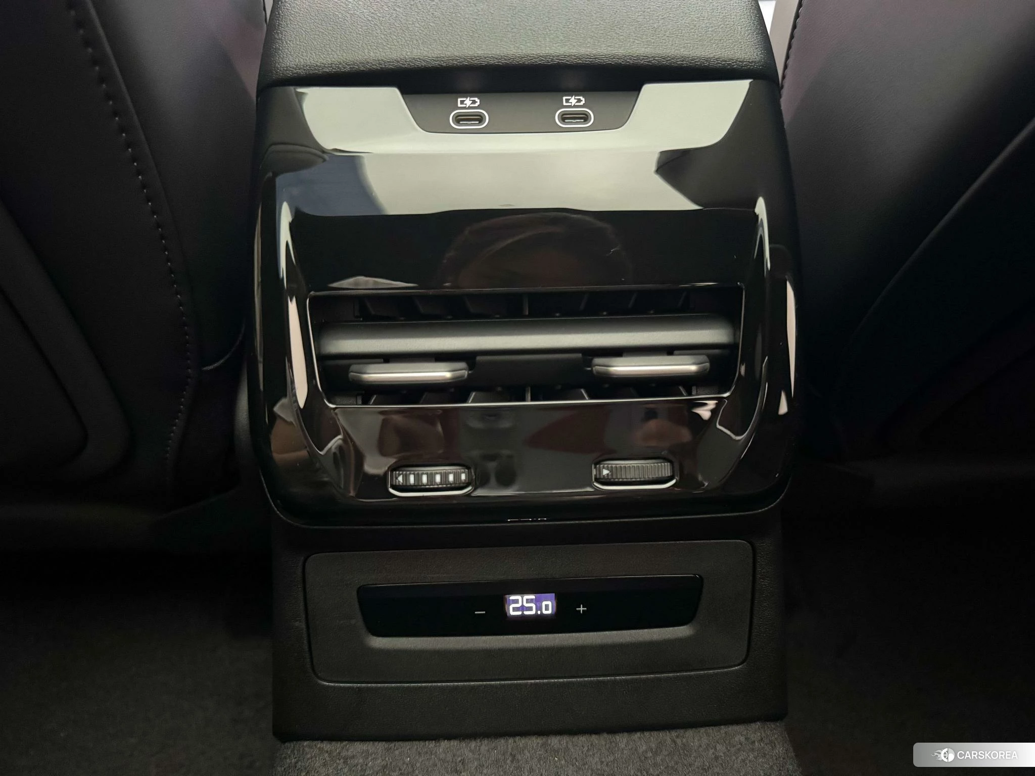 Audi A5L id 4479330 из Китая 27